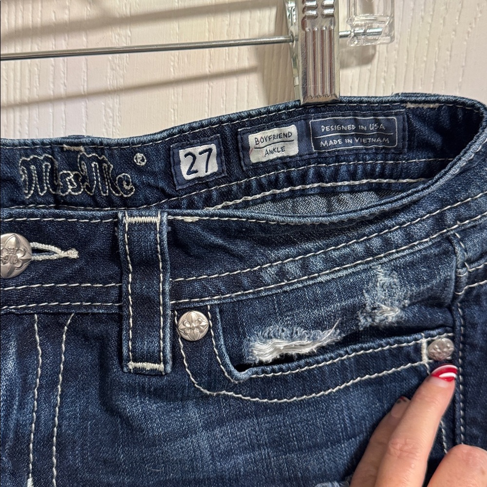 Miss Me Boyfriend Mid-Rise Ankle Distressed Denim Medium Wash Jeans Women’s‎ 27 - Picture 4 of 12
